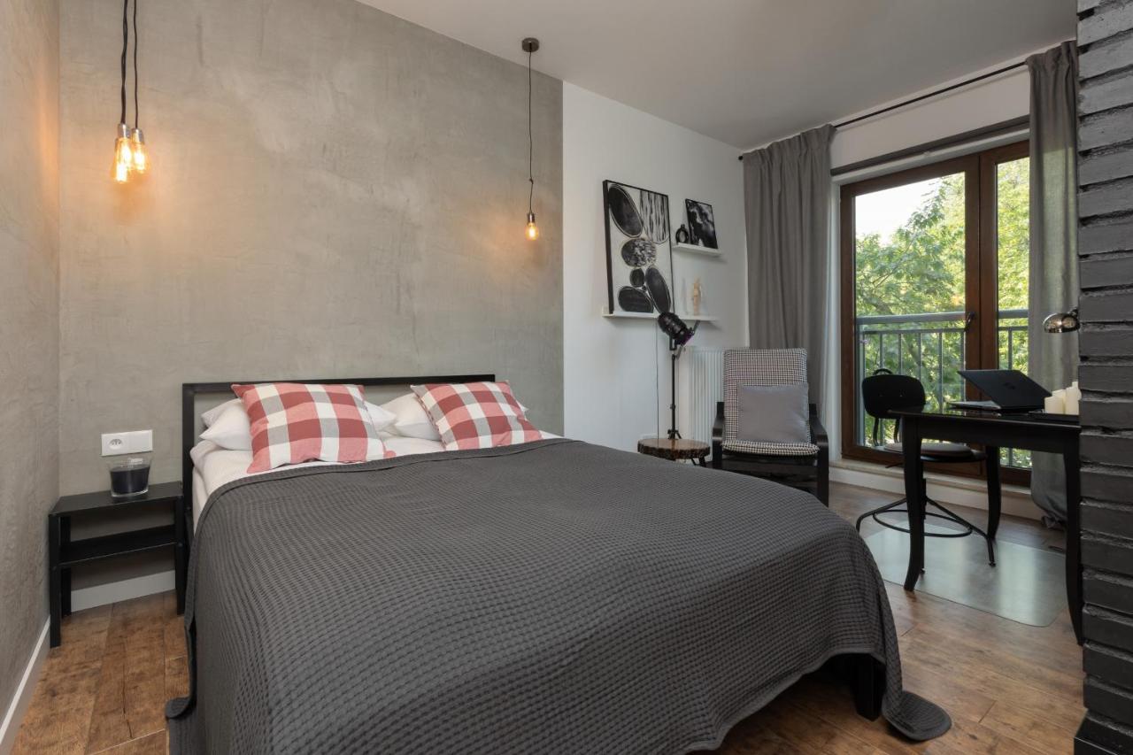 Stylish & Trendy 1 Bedroom Apartment Wola With Parking By Renters Varsóvia Exterior foto
